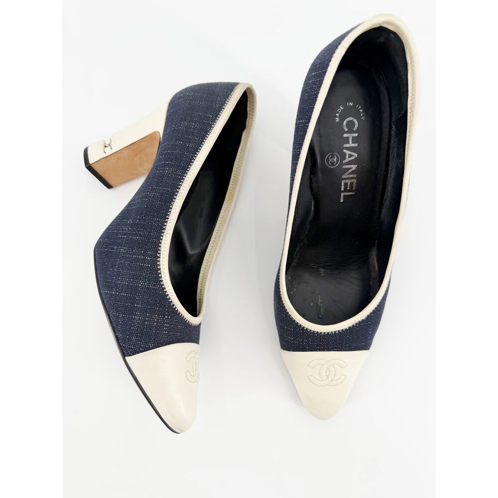 Chanel Chain Heel CC Denim Cap Toe Black Ivory Navy Pumps Block Heel 39 Box - Picture 3 of 16